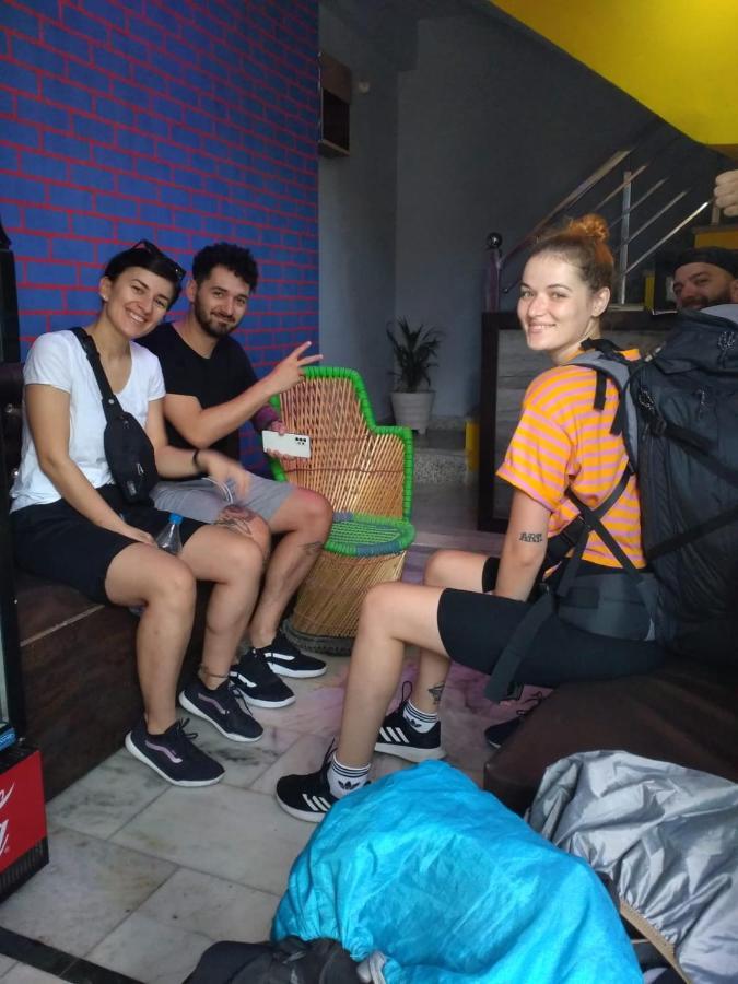 Big Brother Hostel Hotel Agra  Zewnętrze zdjęcie